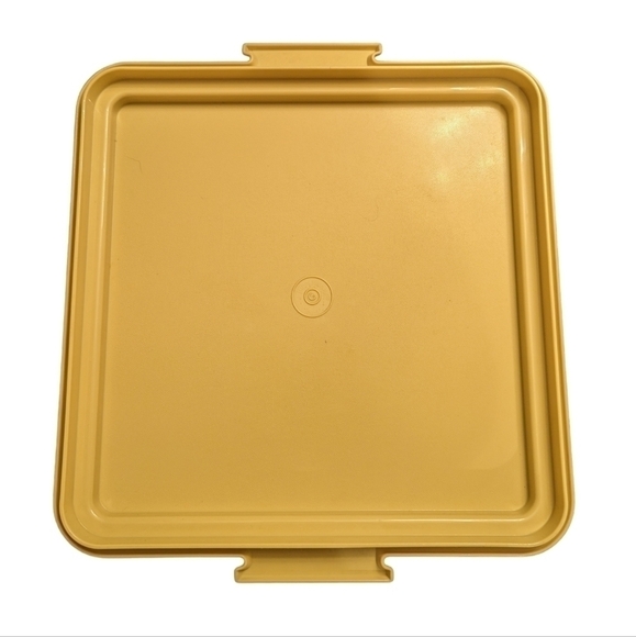 Tupperware Lid #1241-3, Replacement, Gold Color - Picture 1 of 6